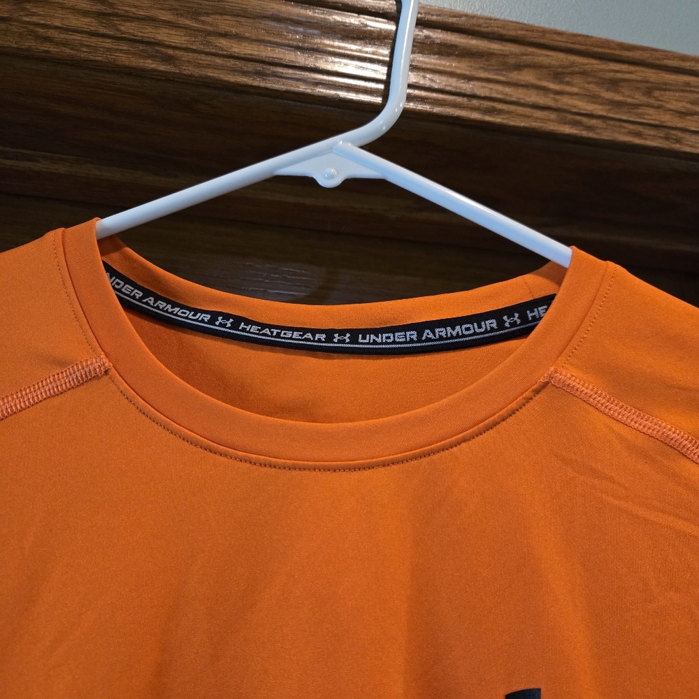 Under Armour Orange Short Sleeve Tee - Picture 4 of 16